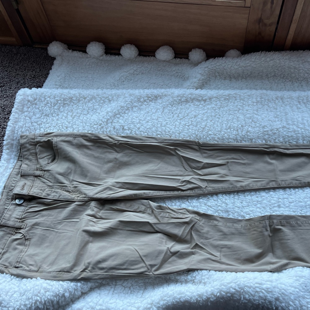 American Eagle Khaki Jeggings